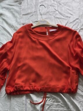 BONDI BORN Bright Orange Tie-Hem Long Sleeve Crop Top
